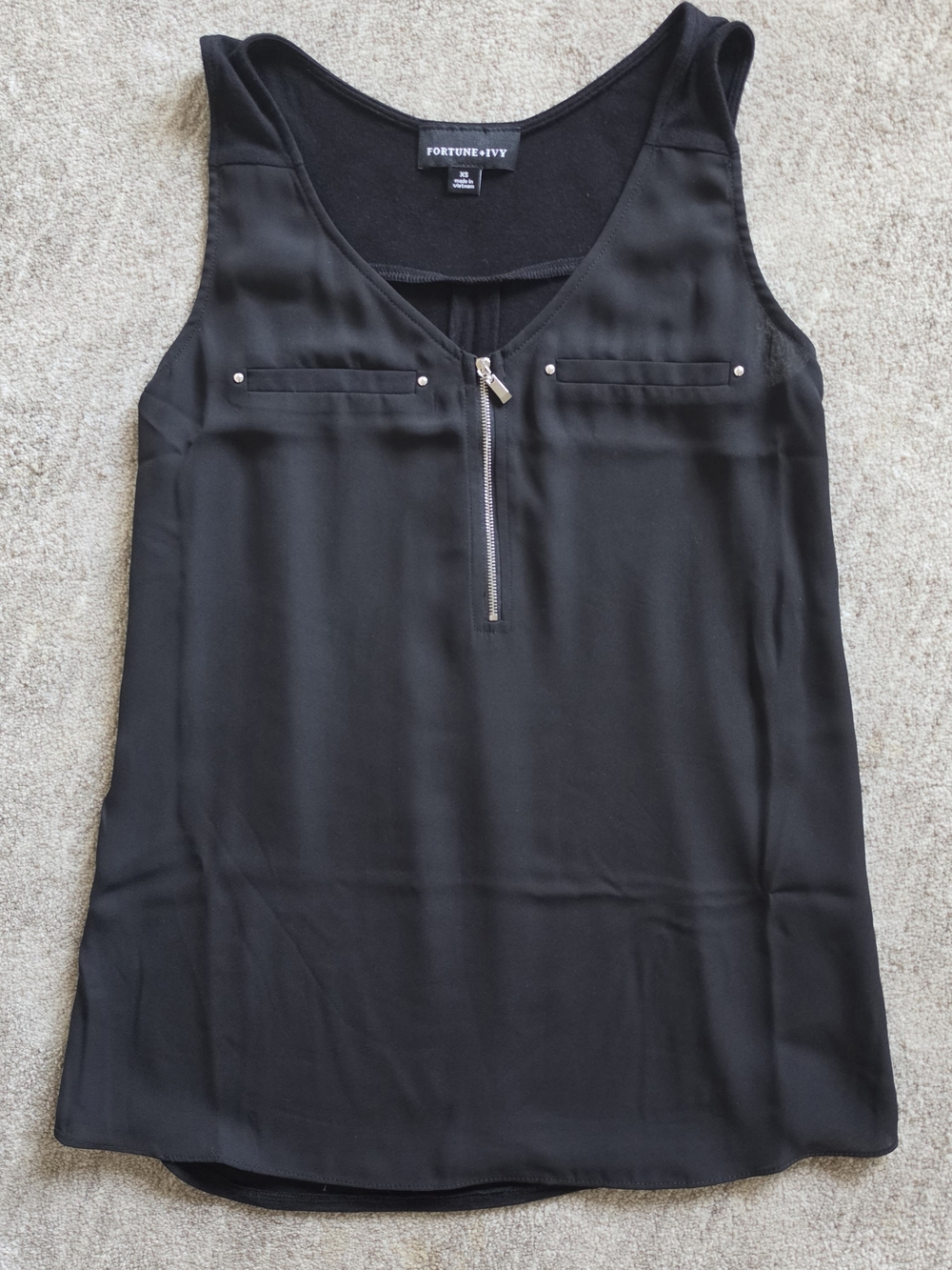 Fortune & Ivy Black Zip Front Sleeveless Blouse